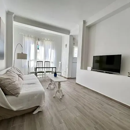 El Chicharro, Cruz Centro * サンタクルスデテネリフェ