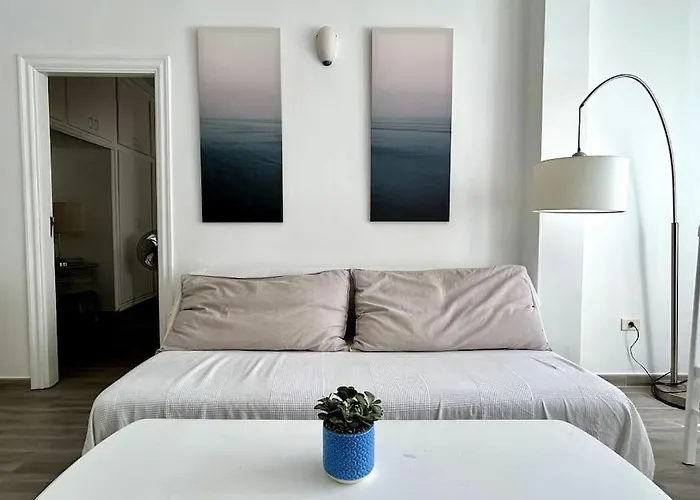 El Chicharro, Cruz Centro Santa Cruz de Tenerife